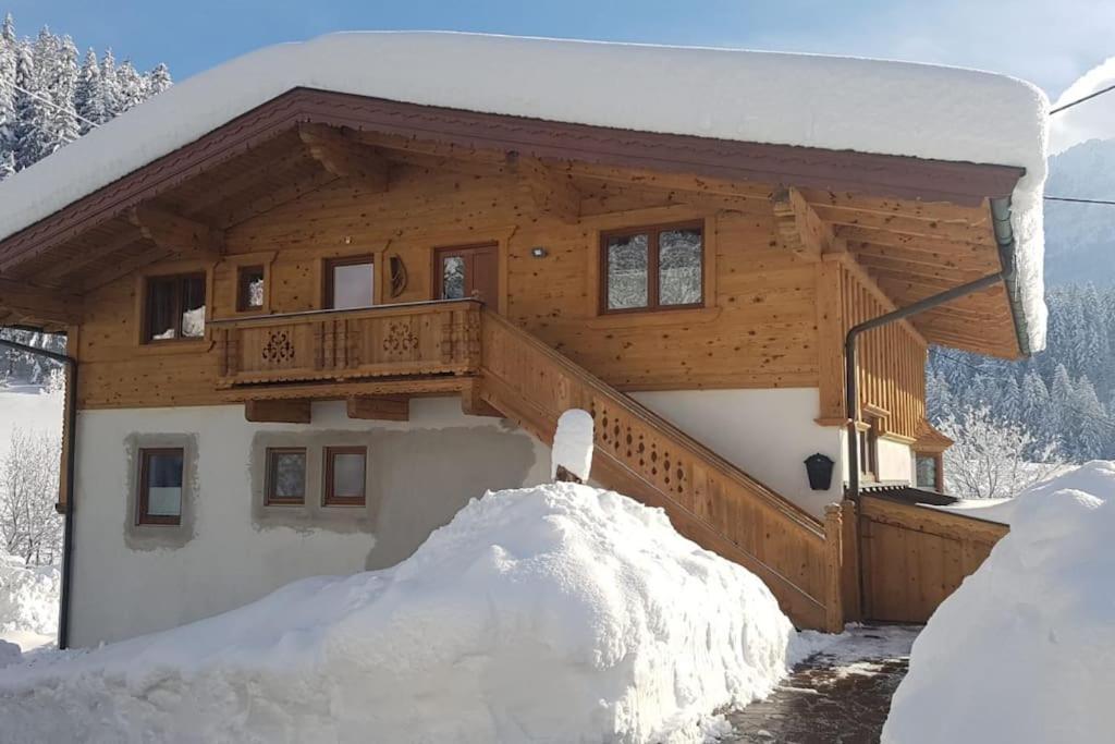Gemuetliche Wohnung Mit Blick Auf Den Zahmen Kaiser Niederndorferberg Kültér fotó